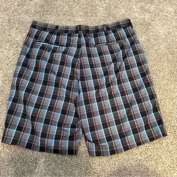 Hogan Plaid Flat Front Shorts 36W - Picture 9 of 9